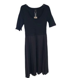 NWT MADELEINE Womens Short Sleeve Pleated Midi Dress Scoop Neck Pleated Black 12